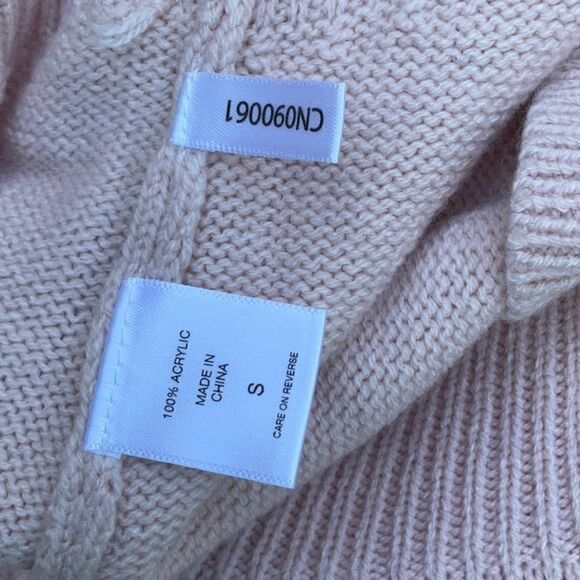 Take 50% OFF- Soho Love Inscribed Pink Sweater, Size-S - Picture 6 of 6